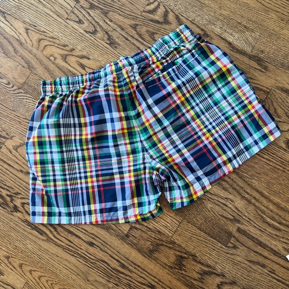 NWT Hollister plaid swim trunks - Picture 2 of 9